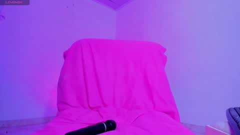       online show from October 7, 6:18 am