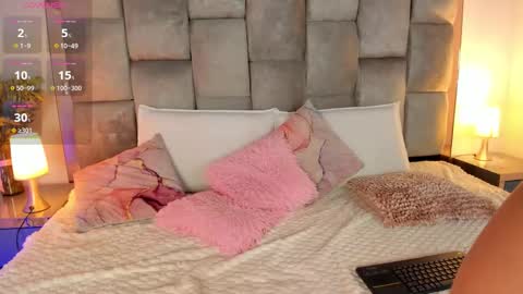   online show from October 23, 12:11 pm