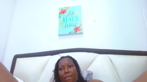 Snapshot of sara_marks chatting on October 31, 11:47 am S A R A online show from October 31, 11:47 am