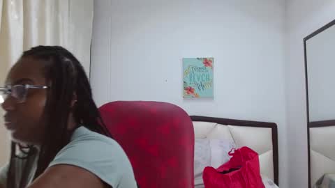 S A R A online show from December 20, 11:25 am