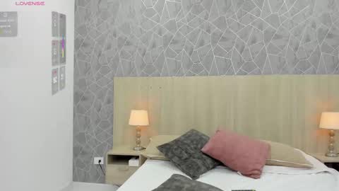 Snapshot of sara_melo chatting on October 31, 11:47 am Sara online show from October 31, 11:47 am