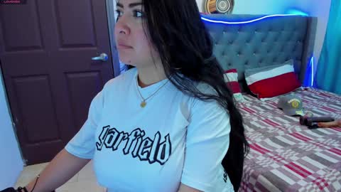 sara online show from December 7, 10:06 pm
