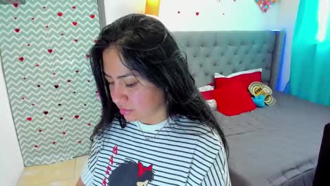 sara online show from February 23, 10:05 pm