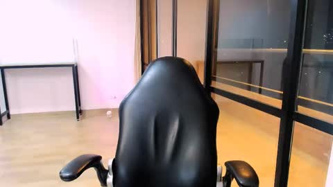 Sara online show from April 22, 5:37 am