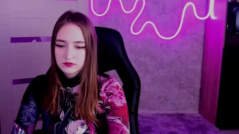 Sara online show from November 4, 8:36 pm