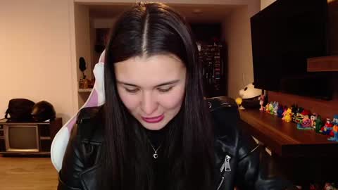 Snapshot of sara_sunrise_ chatting on March 5, 6:45 pm Sara online show from March 5, 6:45 pm