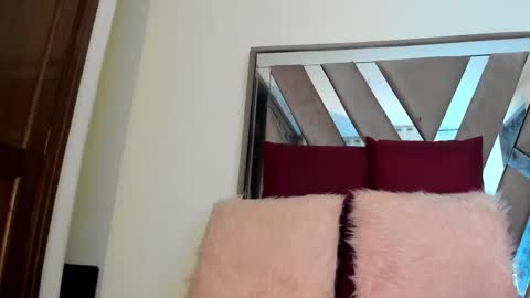 SARA 730 A 200 PM  online show from October 10, 1:38 pm