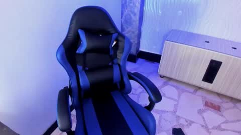  1 online show from February 6, 7:28 pm