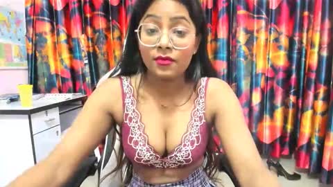 Snapshot of saraa_jayy chatting on October 25, 3:14 am saraa_jayy online show from October 25, 3:14 am