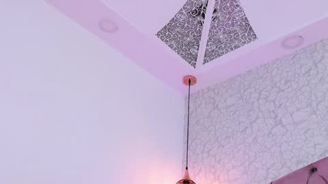 Sara  online show from April 17, 9:50 pm