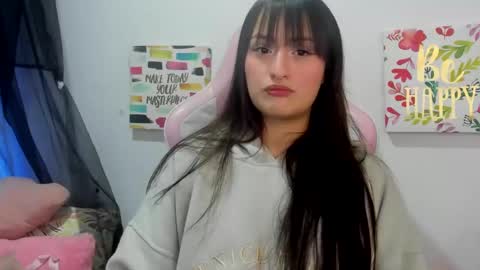 Sarah Ramirez online show from December 31, 3:45 am