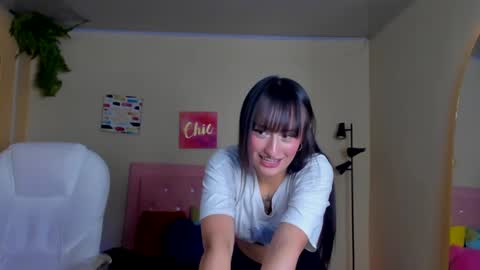 Sarah Ramirez online show from December 5, 4:53 am