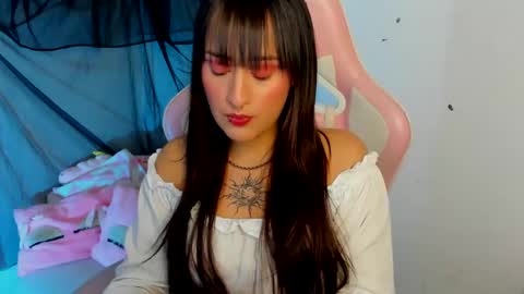 Sarah Ramirez online show from January 7, 3:35 am