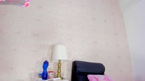 Snapshot of saraacollinss chatting on October 16, 9:50 pm saraacollinss online show from October 16, 9:50 pm