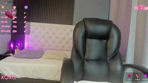 Snapshot of saraby_blandon chatting on February 11, 10:25 am   online show from February 11, 10:25 am