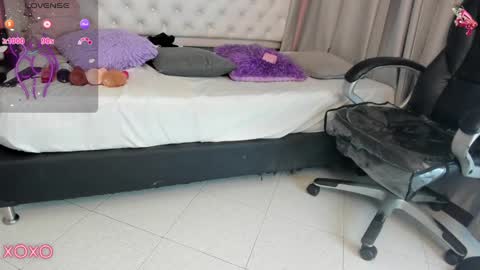 Snapshot of saraby_blandon chatting on January 12, 10:34 am   online show from January 12, 10:34 am