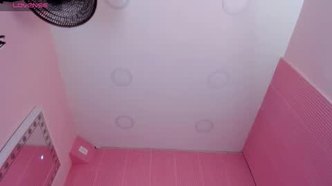 Sara Castillo online show from September 10, 9:53 am