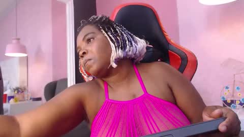 saradunss online show from October 5, 8:47 pm