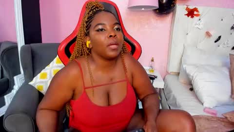 saradunss online show from October 23, 8:15 pm