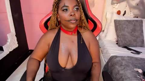 saradunss online show from October 31, 7:29 pm