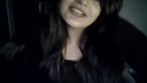 sarah9937344 online show from October 1, 10:37 pm