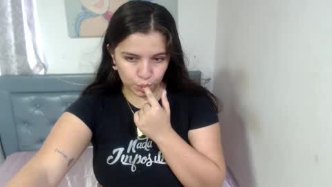 Snapshot of sarah_acero chatting on October 11, 7:05 pm sarah online show from October 11, 7:05 pm