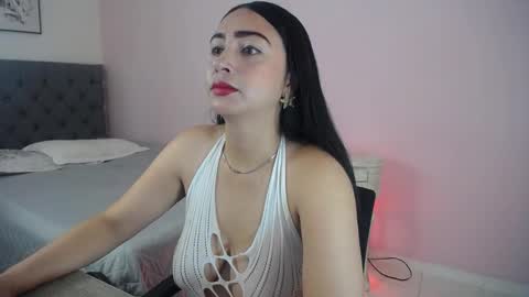 sarah_danbury online show from September 10, 12:27 pm