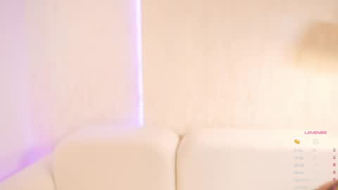 Snapshot of sarah_hiill chatting on February 8, 6:44 pm online show from February 8, 6:44 pm