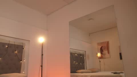 Snapshot of sarah_hiill chatting on September 8, 7:46 pm online show from September 8, 7:46 pm