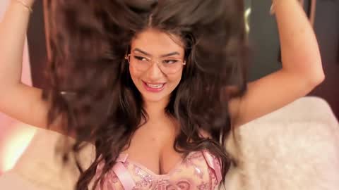     online show from December 10, 1:55 pm