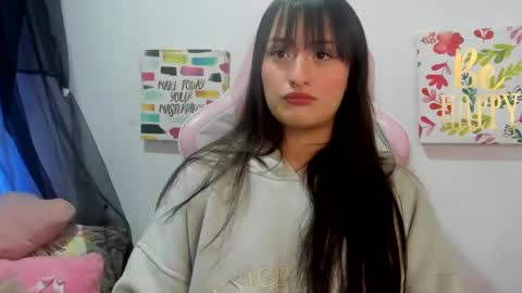 Sarah Ramirez online show from December 31, 3:45 am