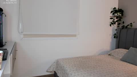 Snapshot of sarah_rayy chatting on March 4, 9:22 pm sarah_rayy online show from March 4, 9:22 pm