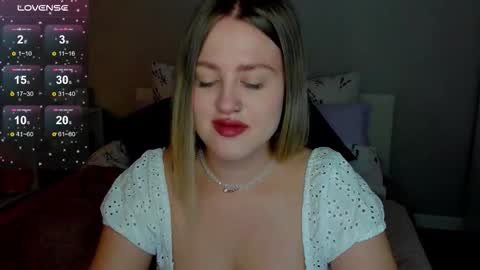 Snapshot of sarah_soul chatting on October 4, 1:00 am Sarah online show from October 4, 1:00 am