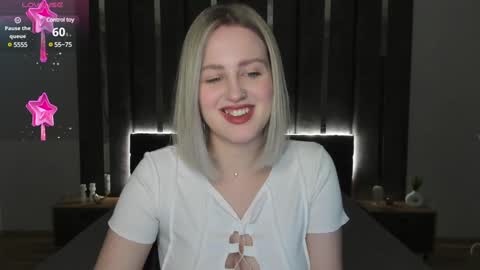 Snapshot of sarah_soul chatting on February 2, 12:51 am Sarah online show from February 2, 12:51 am