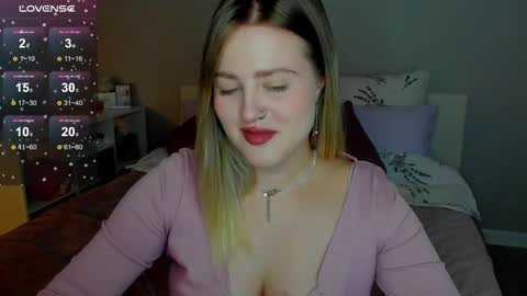 Snapshot of sarah_soul chatting on October 3, 1:00 am Sarah online show from October 3, 1:00 am