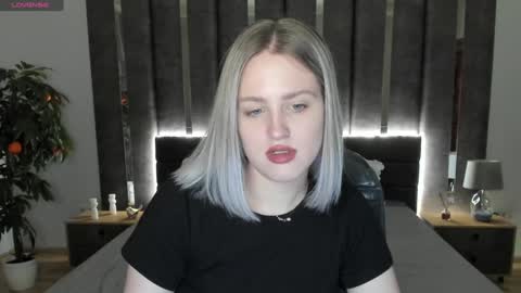 Snapshot of sarah_soul chatting on December 7, 1:14 am Sarah online show from December 7, 1:14 am