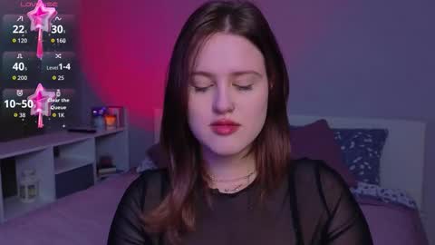 Sarah online show from March 28, 12:00 am