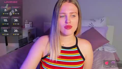 Snapshot of sarah_soul chatting on October 21, 2:15 am Sarah online show from October 21, 2:15 am