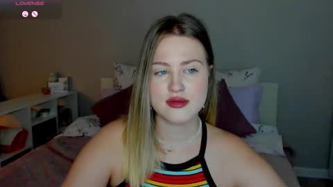 Snapshot of sarah_soul chatting on September 30, 12:38 am Sarah online show from September 30, 12:38 am