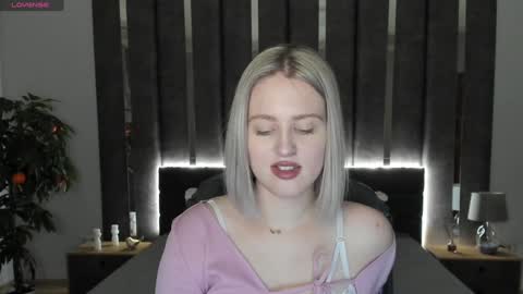 Snapshot of sarah_soul chatting on December 11, 1:26 am Sarah online show from December 11, 1:26 am