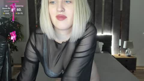 Snapshot of sarah_soul chatting on December 18, 1:15 am Sarah online show from December 18, 1:15 am