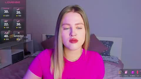 Snapshot of sarah_soul chatting on October 30, 12:24 am Sarah online show from October 30, 12:24 am