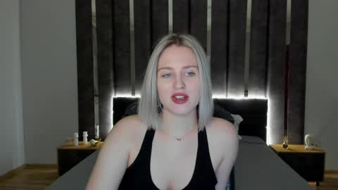 Snapshot of sarah_soul chatting on January 2, 12:55 am Sarah online show from January 2, 12:55 am