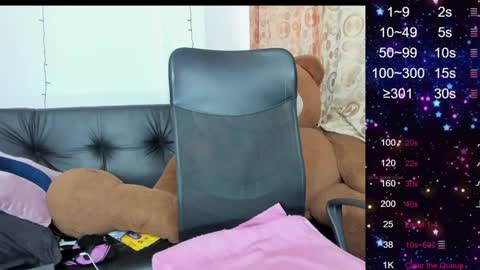 Snapshot of sarah_sweett chatting on January 24, 12:10 pm Sarah online show from January 24, 12:10 pm
