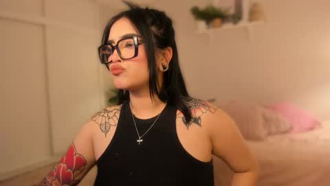   online show from October 15, 6:05 am