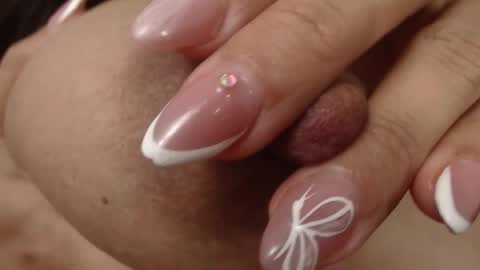 sarahajhoness online show from April 22, 8:39 pm