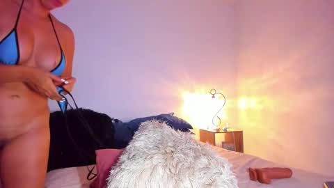 Snapshot of sarahbrooks_ chatting on October 27, 1:45 am Sarah and Erik online show from October 27, 1:45 am