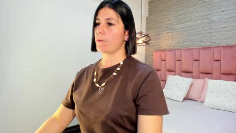 Sarah Deyvis online show from January 21, 2:48 pm