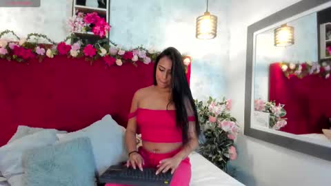 sara online show from October 3, 4:06 am