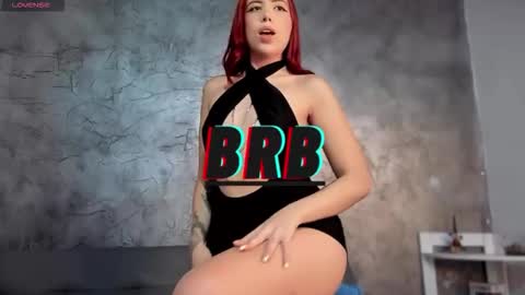 sarahgrant_ online show from October 9, 3:54 am